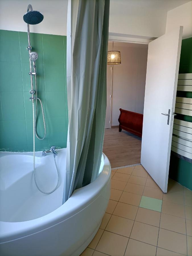 Apartment Chez Melanie Et Julien Bosmis l'Aiguille
